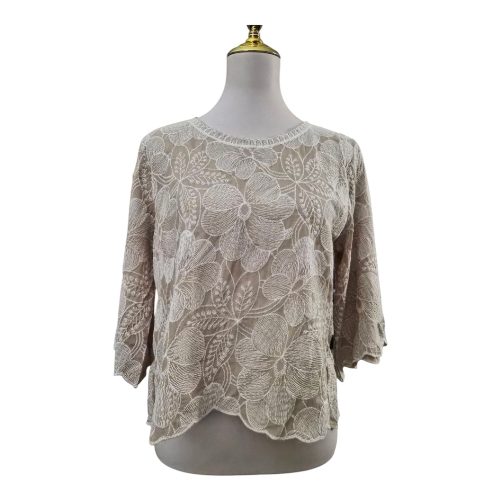 Solitaire Embroidered Floral Lace Sheer Blouse Top‎ Women’s Medium 3/4 Sleeve